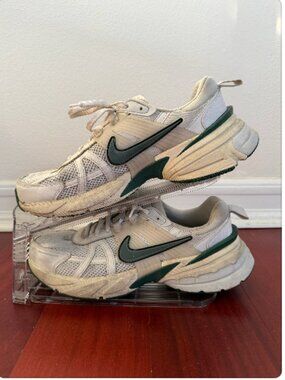 Nike V2K Run White Green Women’s Size 10